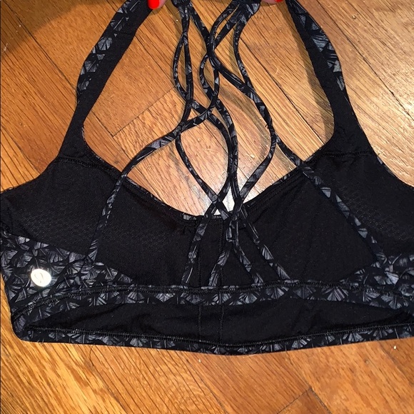LuluLemon Sports Bra - Picture 2 of 3